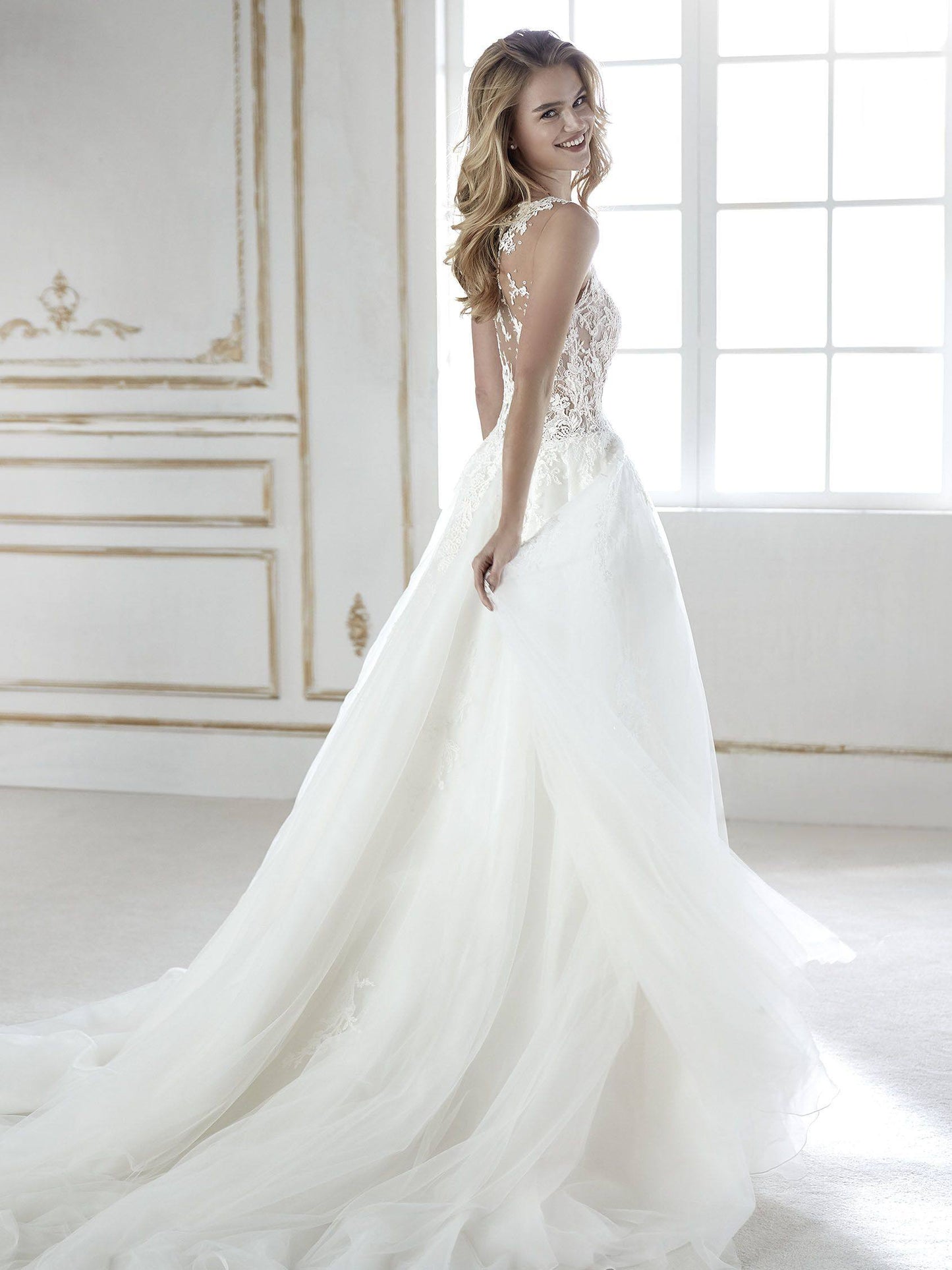 Rochie mireasa Perla