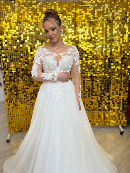 Wedding dress Adona