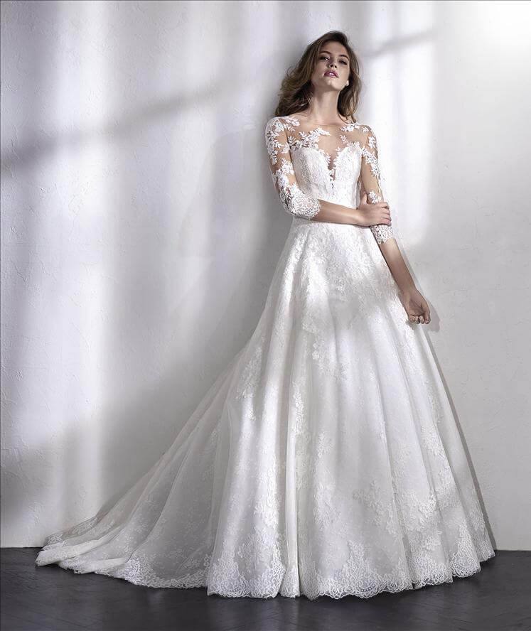 Loreas wedding dress